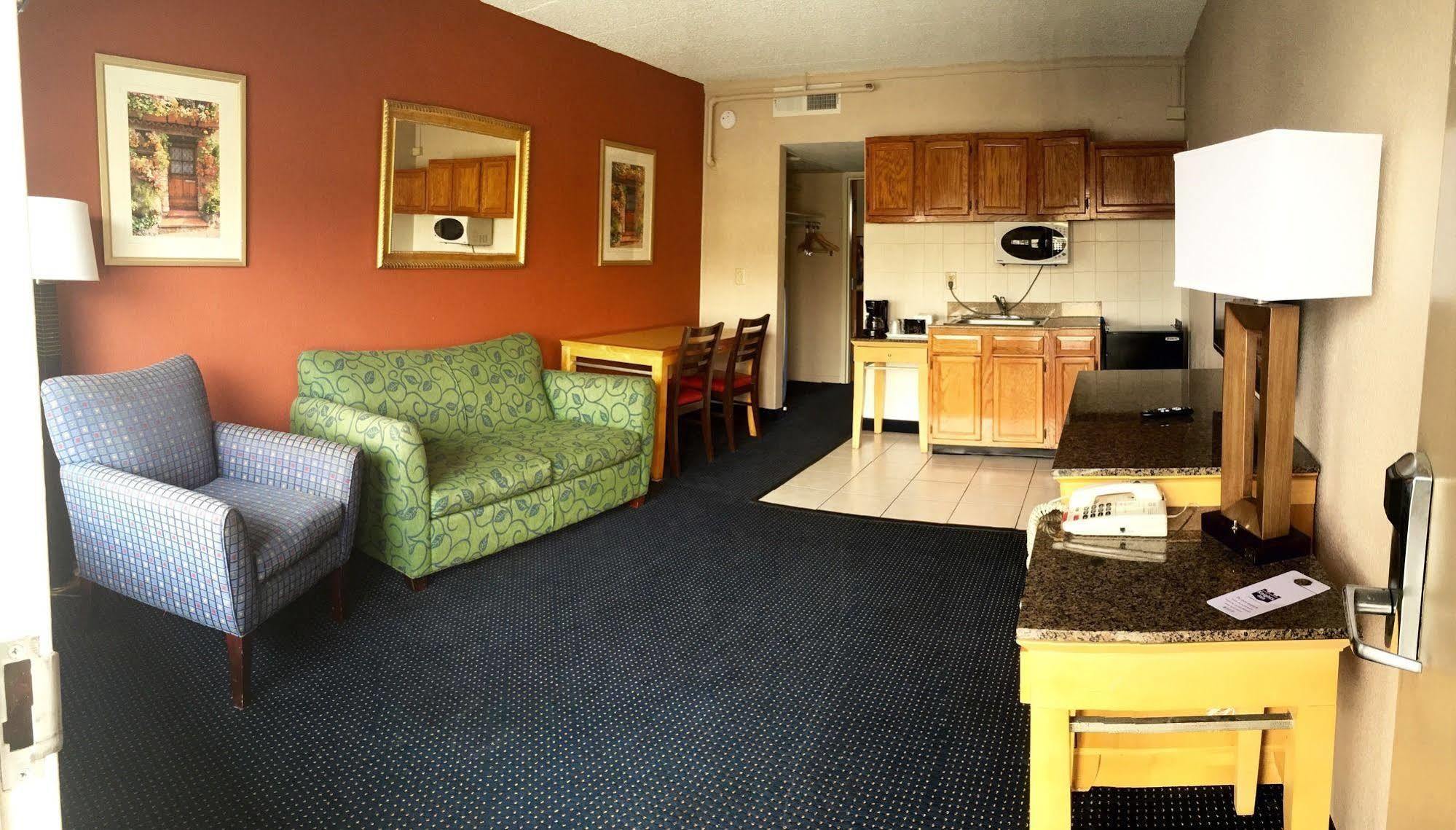 Breeze Inn & Suites, Virginia Beach Exterior photo
